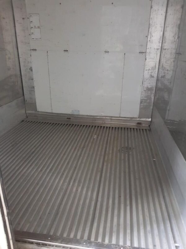 10ft x 8ft 10' Reefer Container, Used - Image 3