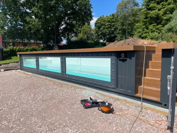 20ft 0r 40ft Shipping container Swimming pools Saunas and Garden rooms - Image 2